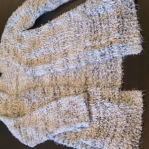 Madison Lilly L Sweater Open Front